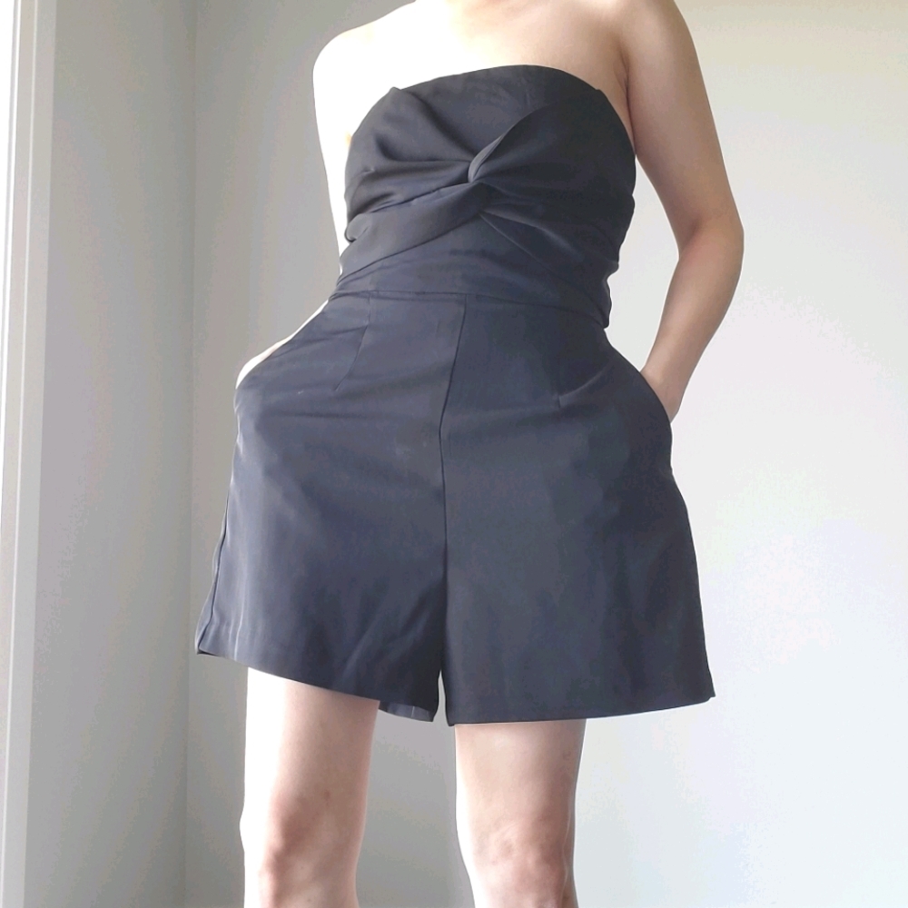 Dynamite Black Strapless Romper & Pockets Big Bow